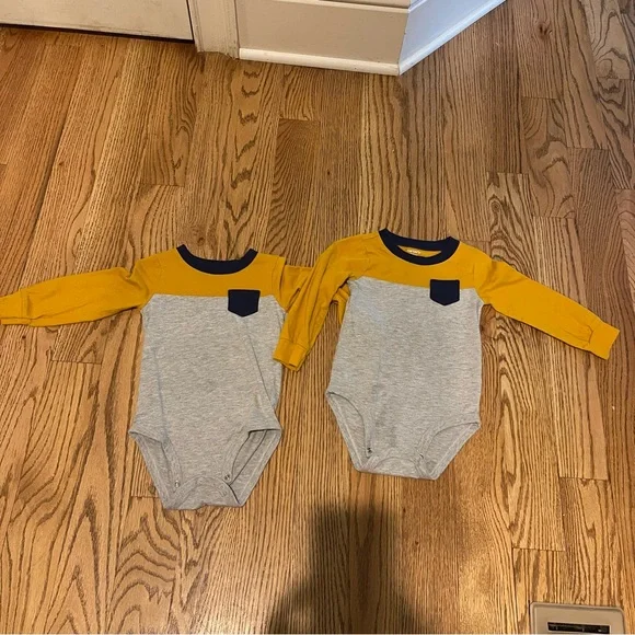 Twins set of 2 Carters yellow gray & blue pocket onesies & stiped pants set - Picture 3 of 4